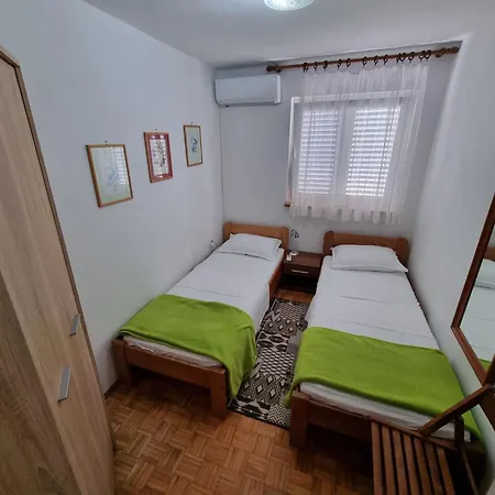 Apartament Bruno Mit Blick Auf Wasser By Interhome