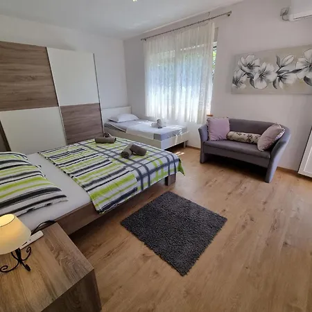 Bruno Mit Blick Auf Wasser By Interhome Apartament Crikvenica