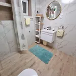 Bruno Mit Blick Auf Wasser By Interhome * تْسْغيكفانِتْسا