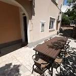 Bruno Mit Blick Auf Wasser By Interhome * تْسْغيكفانِتْسا