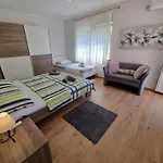 Bruno Mit Blick Auf Wasser By Interhome شقة تْسْغيكفانِتْسا