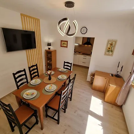 Bruno Mit Blick Auf Wasser By Interhome شقة *